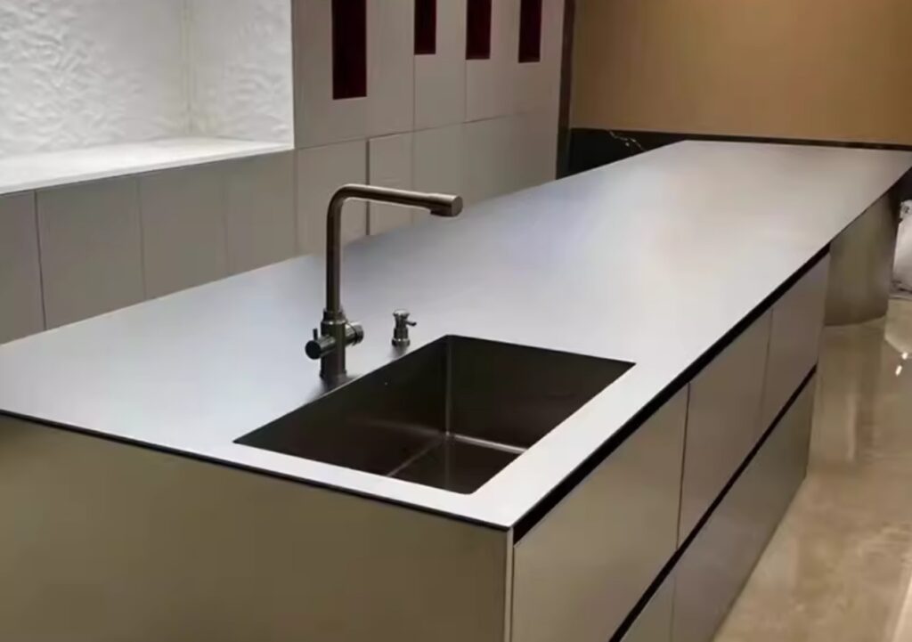 金属拉橱柜