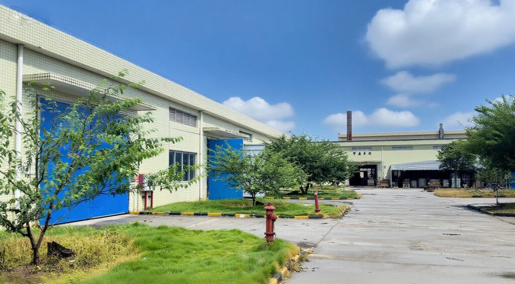 恒辉涂料工厂
