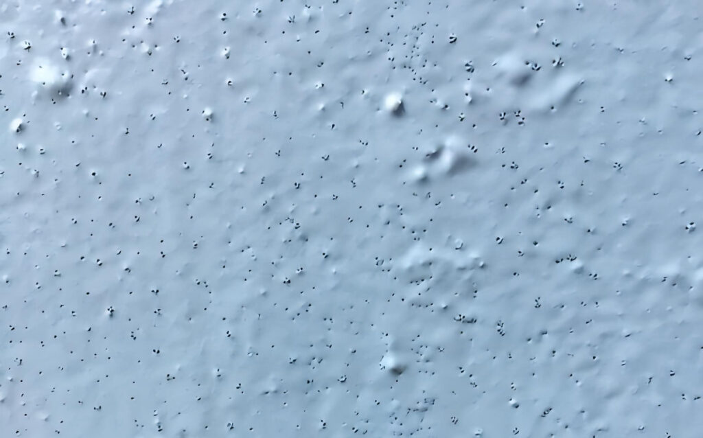涂料油漆起泡出现针眼