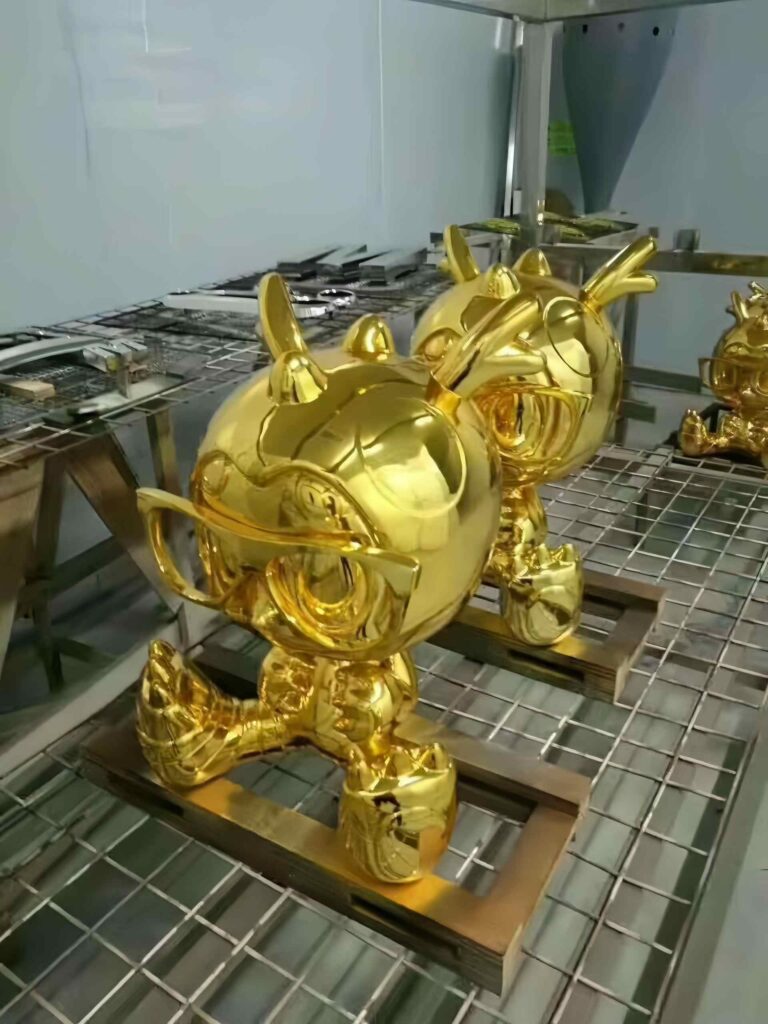 塑料电镀金色玩具卡通人物