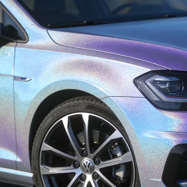 多彩色的汽车漆面